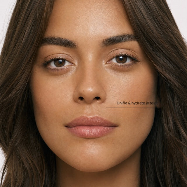 Duo base de teint lissante MaybeLina — rendu teinte 05 : peau medium-claire, sous-ton neutre/rosé